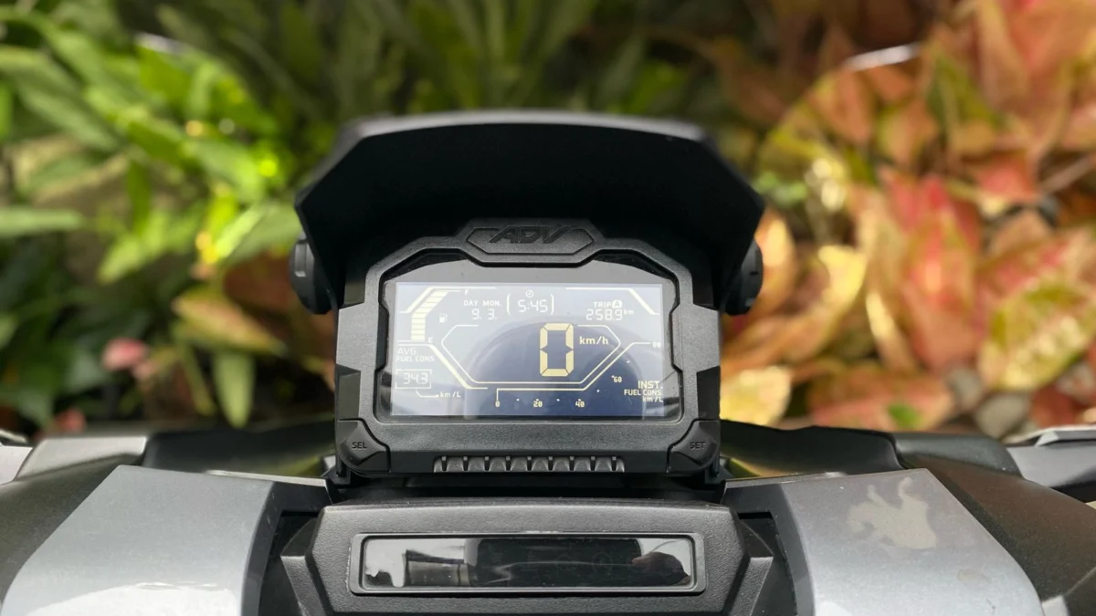 Rentan Rusak, Rawat Panel LCD Speedometer Sepeda Motor dengan Begini