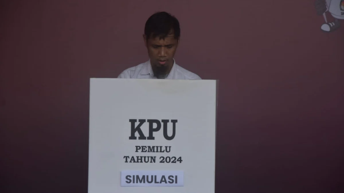 Tak ingin terulang kejadian serupa, Pemerintah Kabupaten Bekasi kedepan akan menyiagakan sejumlah tenaga medis yang berfokus untuk memastikan kondisi kesehatan para petugas.