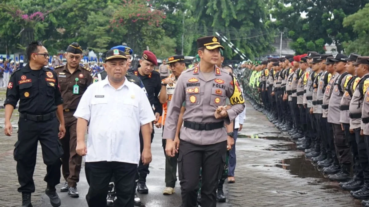 Ratusan Personel Gabungan Amankan Pemilu 2024 di Karawang