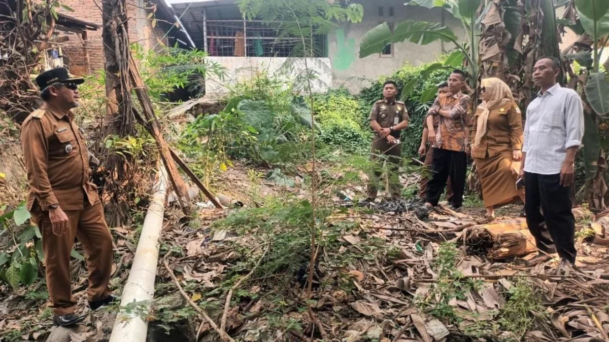 Kampung Cicadas