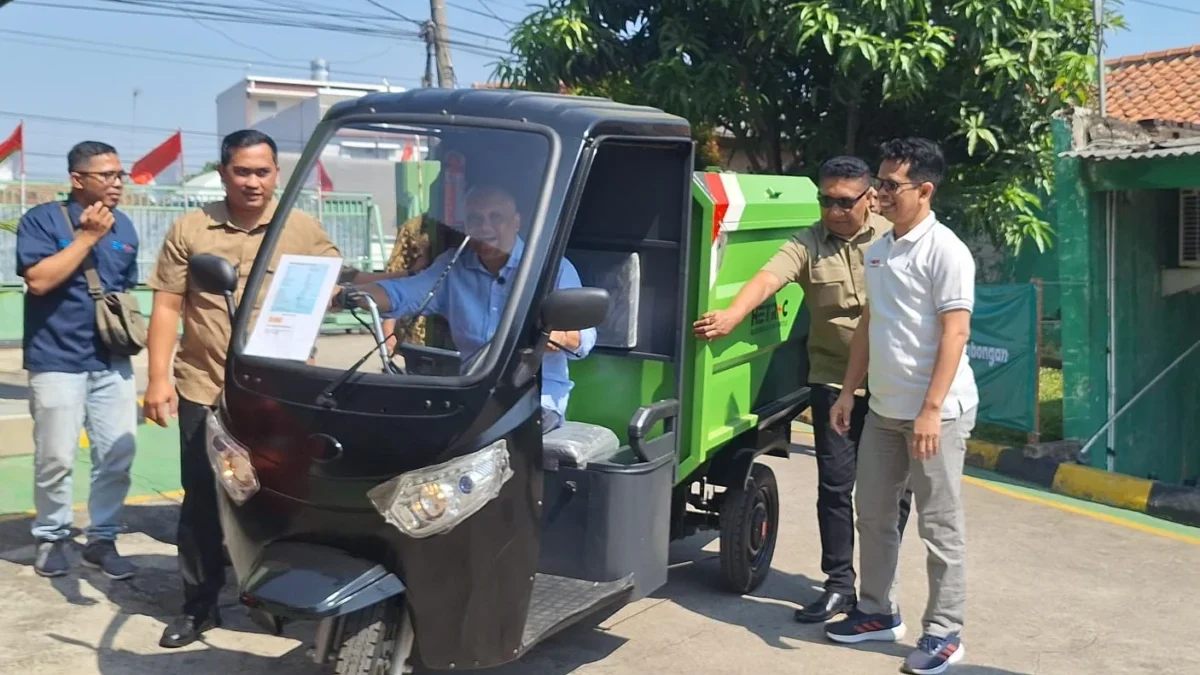 Kang Ilham Uji Coba Hejotekno Electric Tricycle, Inovasi IKM Lokal Karawang