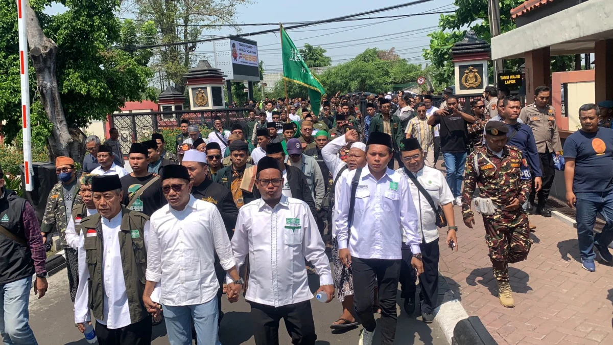 Ratusan Jamaah Nahdliyin Karawang dan Bekasi kembali geruduk Polres Kabupaten Karawang