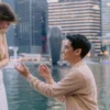 Cassandra Lee Dilamar Romantis di Marina Bay Sands