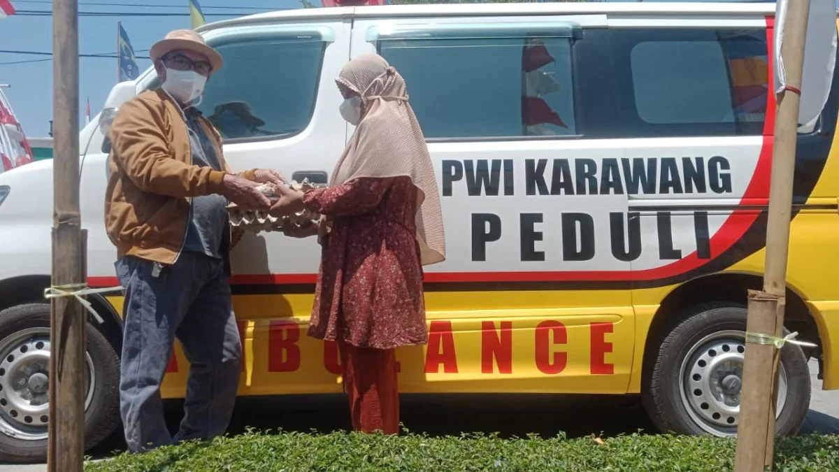 PWI Karawang Peduli