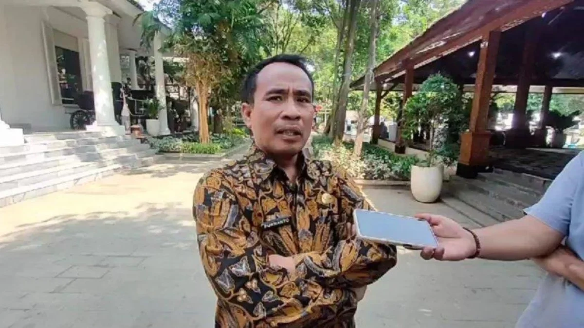 Ketua PGRI Purwakarta, Purwanato