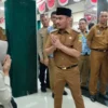 Bupati Bekasi Ade Kuswara Kunang