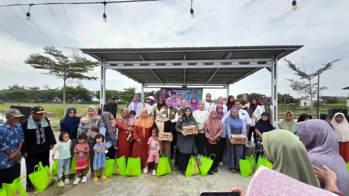 Bantu Korban Banjir, Dewan Pengurus Pusat (DPP) Perempuan Bangsa menggelar aksi bakti sosial.