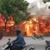 Rumah Makan di Babelan Terbakar Habis, Satu Orang Terpanggang