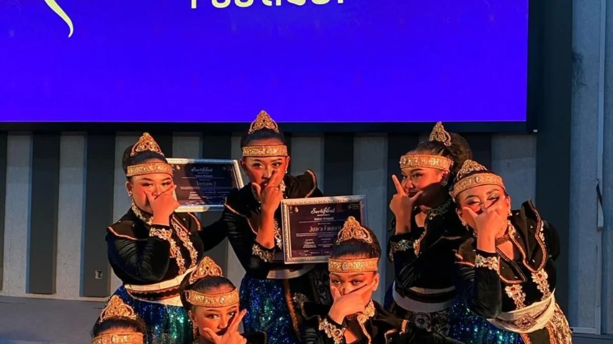 Parasika Raih Dua Gelar di National Folklore Festival UI 2025