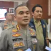 Kapolres Metro Bekasi, Kombes Pol Mustofa.