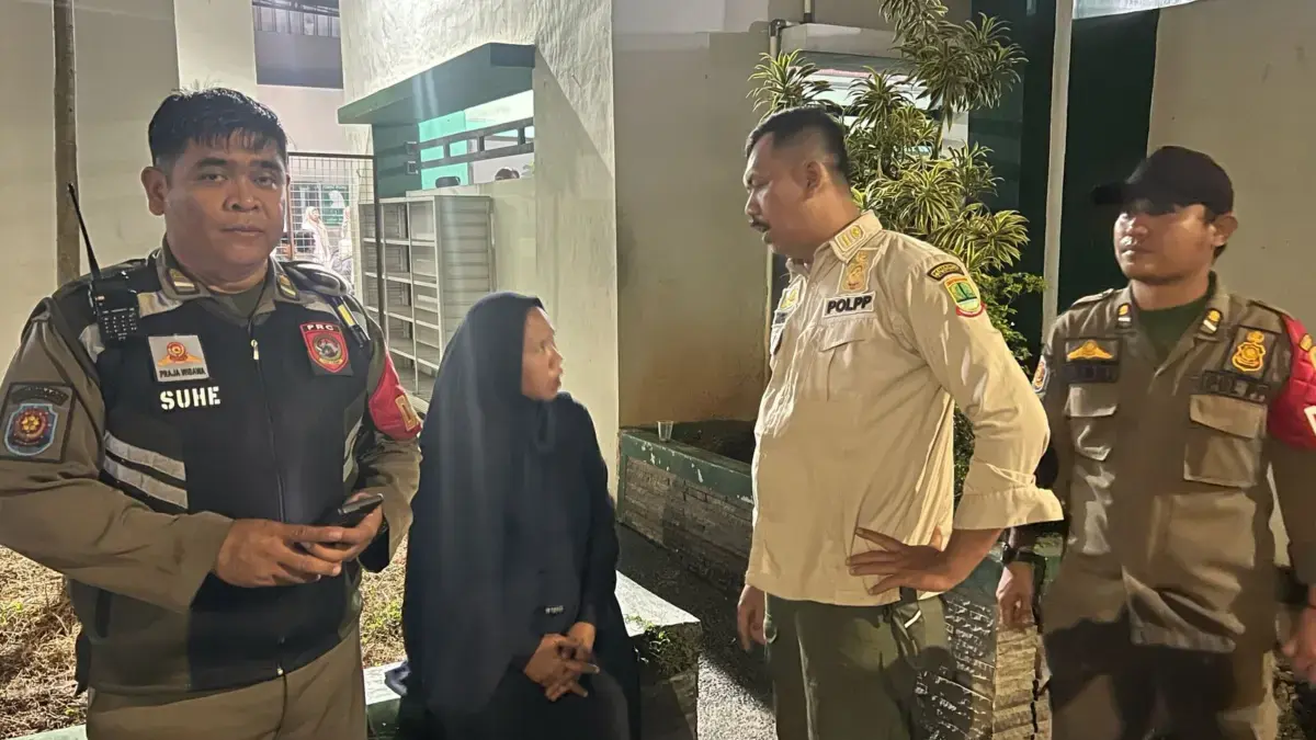 Satpol PP Karawang.