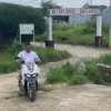 Ancaman pembongkaran jembatan.