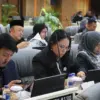 Belasan anggota Fraksi PDIP lakukan walkout saat sidang Paripurna