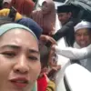 Emak-emak di Tambun Utara Minta ke Gubernur untuk Berantas Judol.