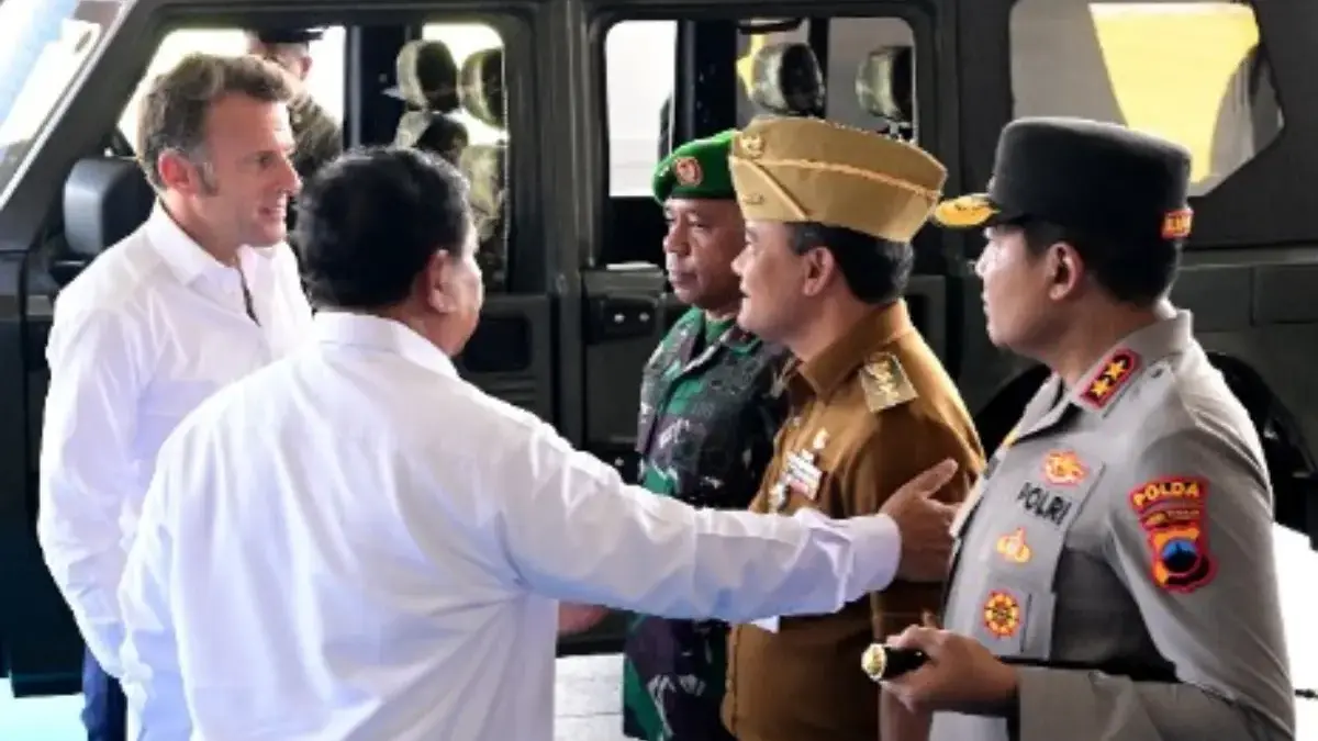 Macron di magelang