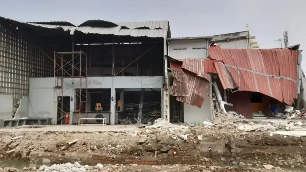 Penertiban atau Penggusuran? Ketika Rakyat Jadi Korban Tata Kota Ratusan Bangli di Bekasi Digusur