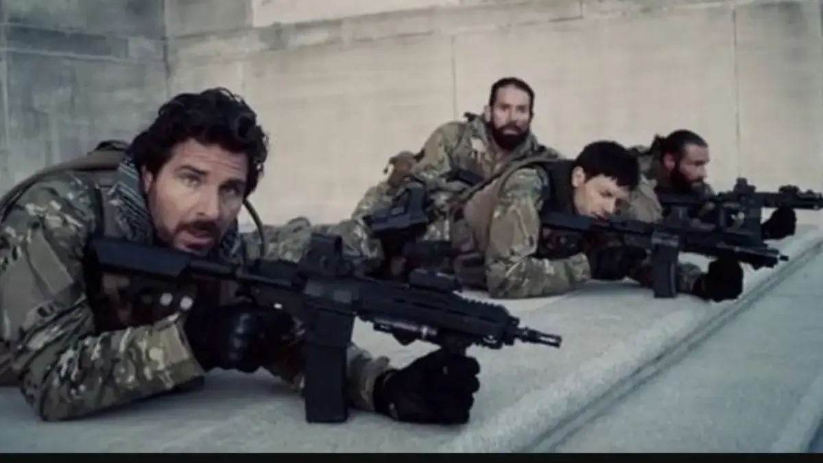 Film Navy Seals Vs Zombies.