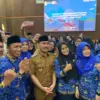 Bupati Bekasi Ade Kuswara Kunang