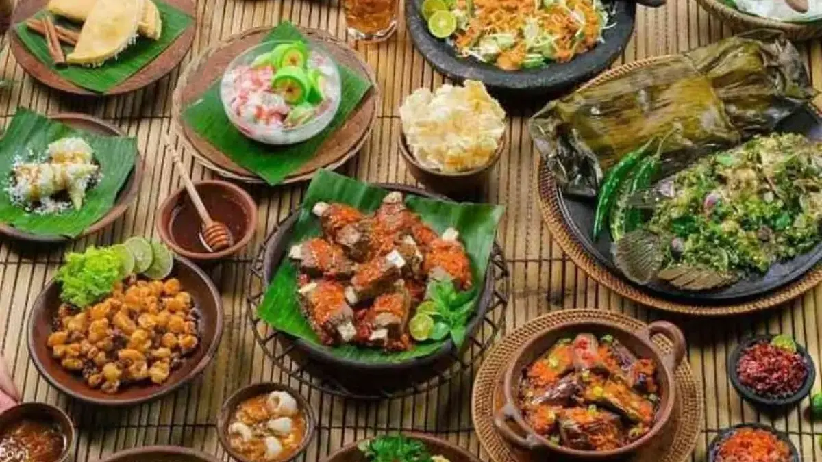 7 Wisata Kuliner Alun-alun Bandung Paling Lezat
