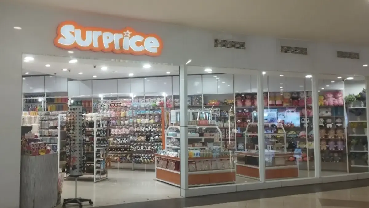Toko Surprise di Karawang Central Plaza