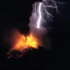 Gunung Api Menciptakan Petir