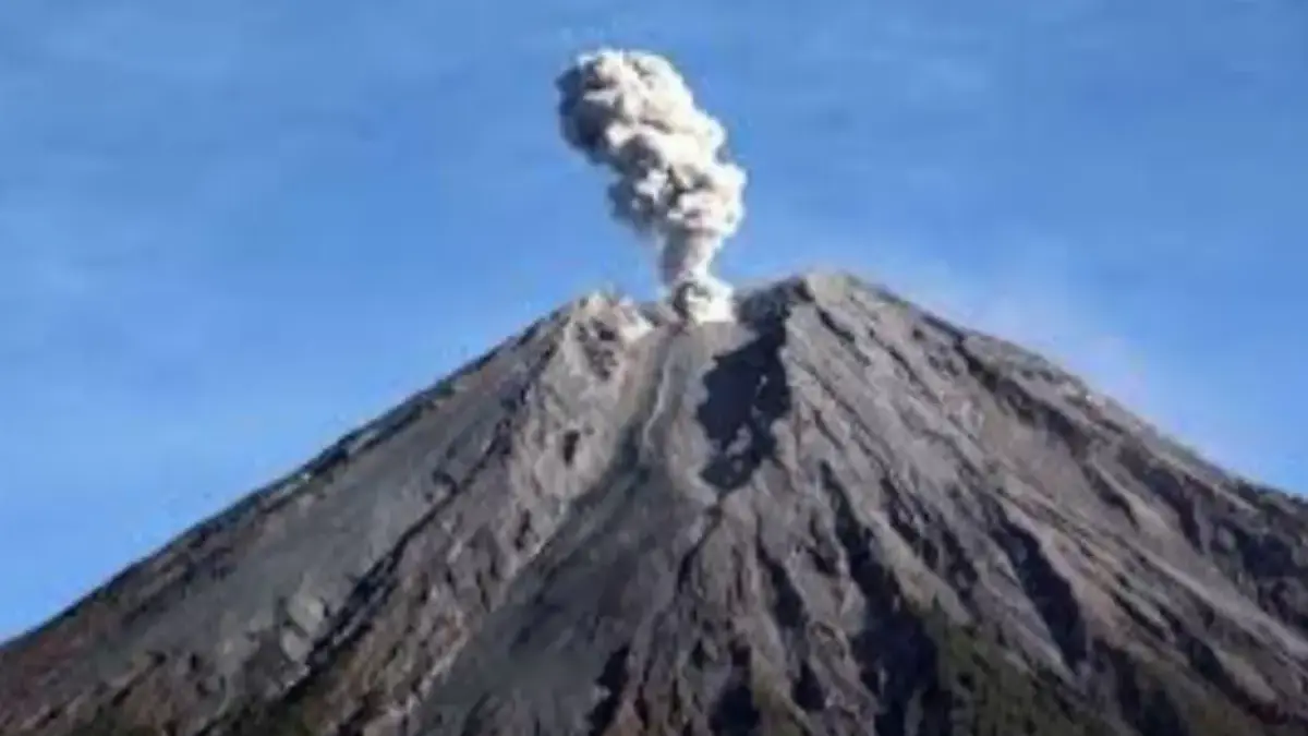 Gunung Semeru Meletus Lagi