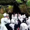 Gua Safarwadi