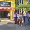 Warga Ketapang Protes.