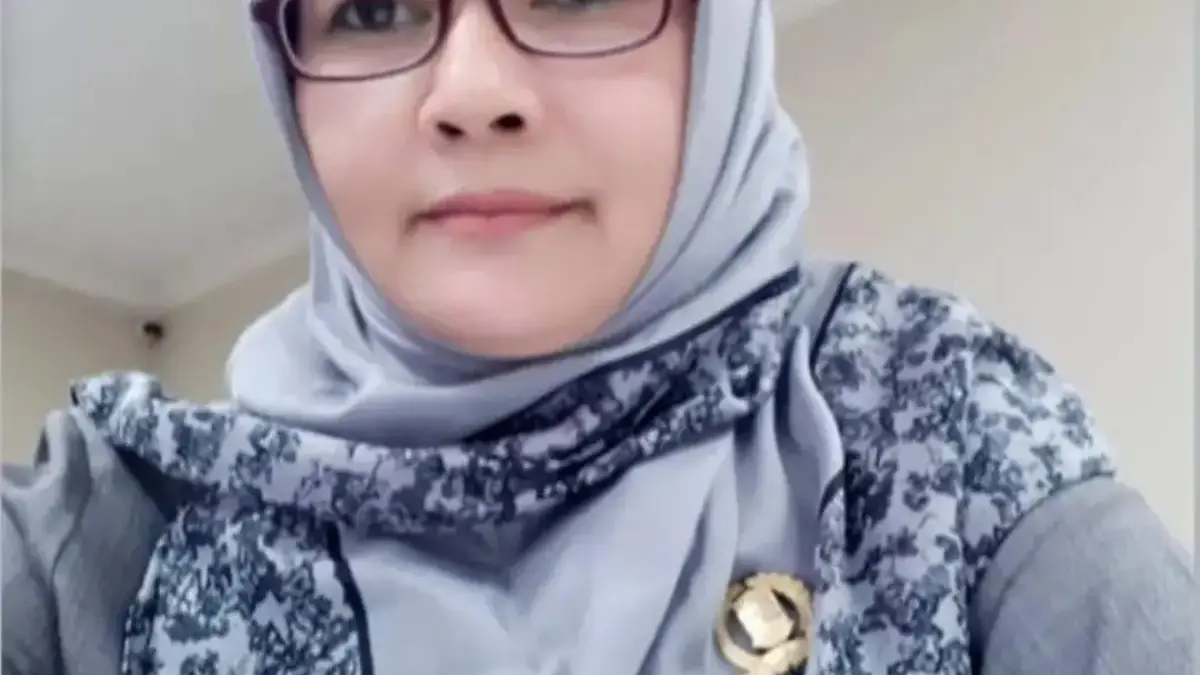 Anggota Komisi IV DPRD Kabupaten Karawang dari Fraksi Golkar, Saidah Anwar, S.H.