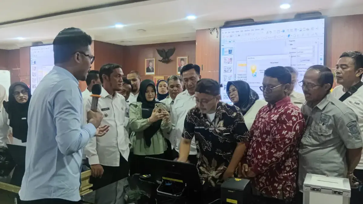 Simulasi pemungutan suara berbasis elektronik