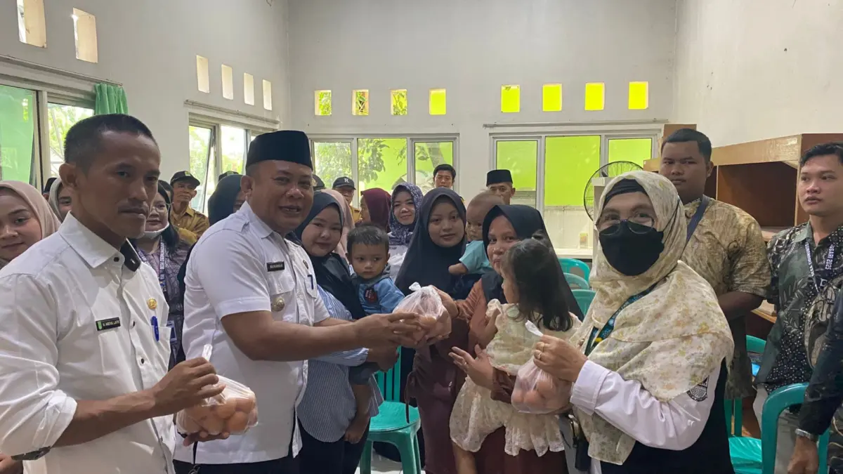 Gelar Program Sodakoh Bulanan.