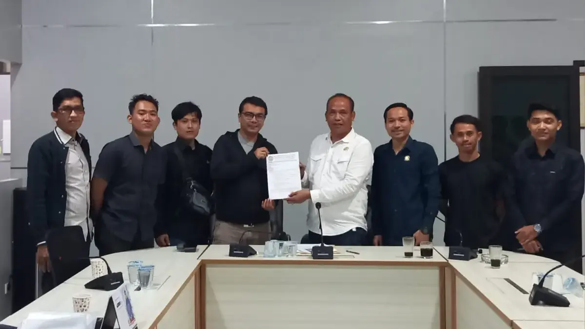 Ombi Hari Wibowo, Anggota Komisi III DPRD Kabupaten Bekasi.