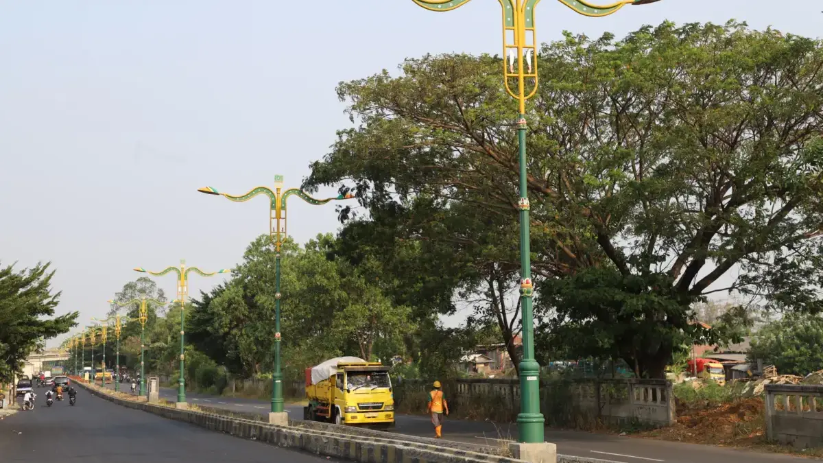 Lampu Jalan Kalimalang Padam.