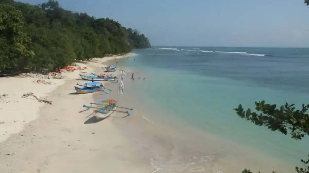 ilustrasi Pantai Barat Pangandara.