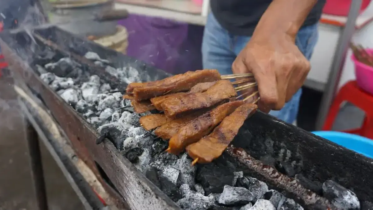 ilustrasi Makanan Khas Solo.