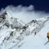 Gunung Everest Bertambah Tinggi Setiap Tahun