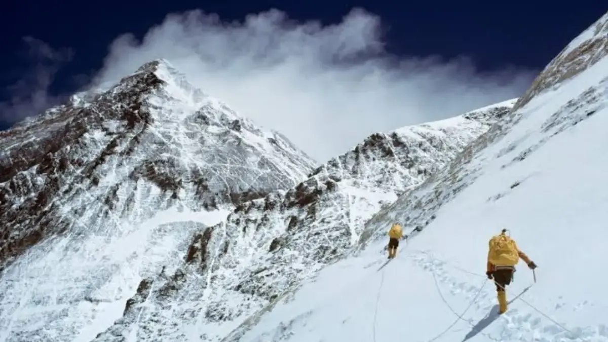 Gunung Everest Bertambah Tinggi Setiap Tahun