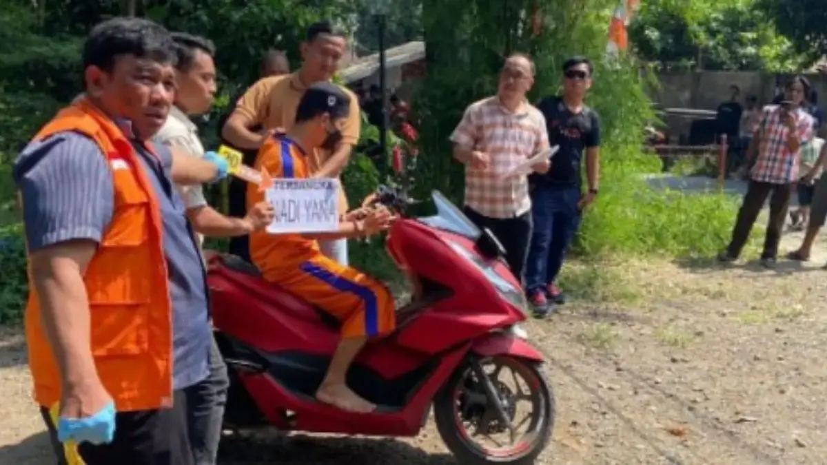 Cucu bunuh nenek