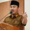 Bupati Ade Kunang