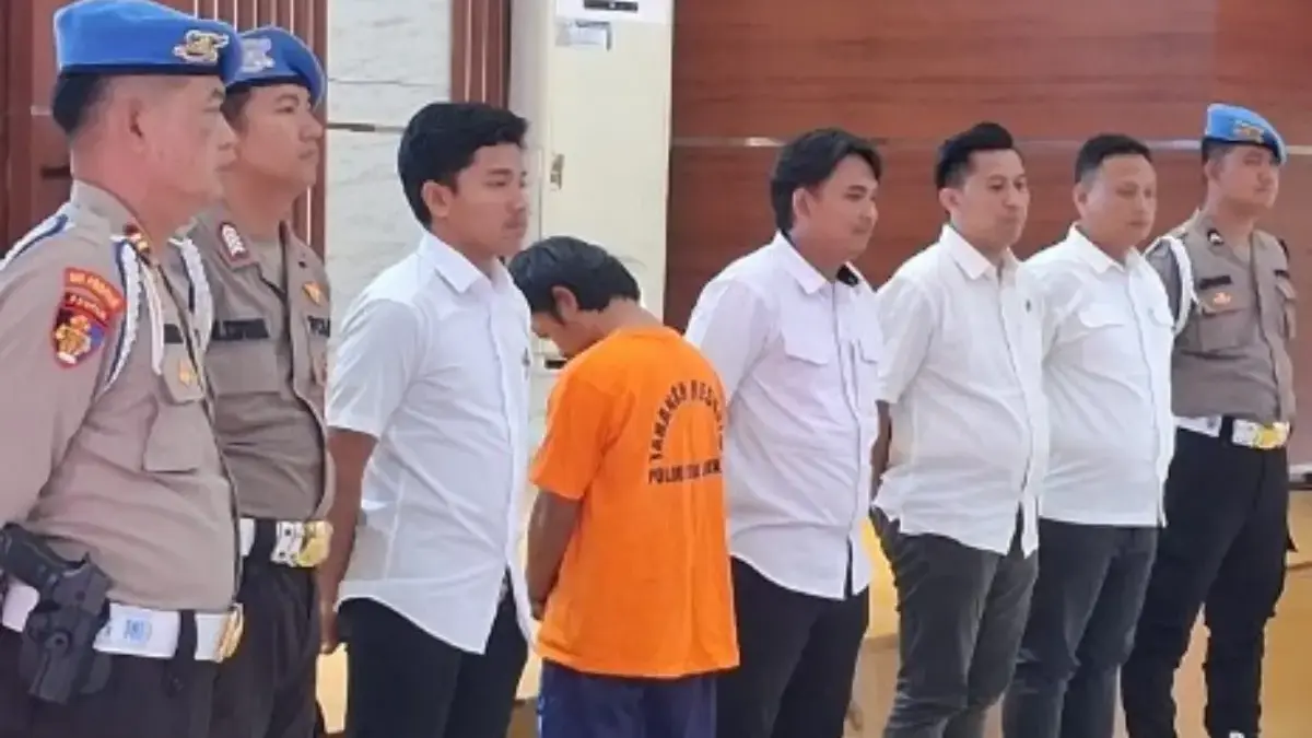 Ayah tiri cabuli anak