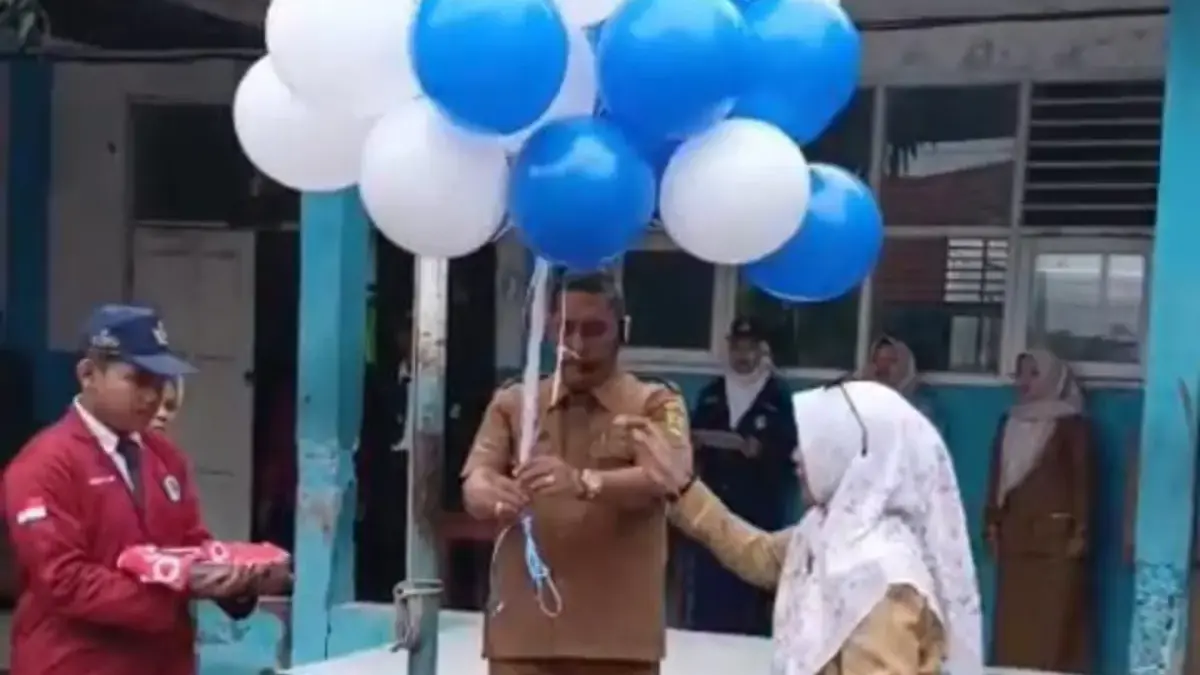 Membuka Masa Pengenalan Lingkungan Sekolah (MPLS) Ramah, Senin (14/7/2025).