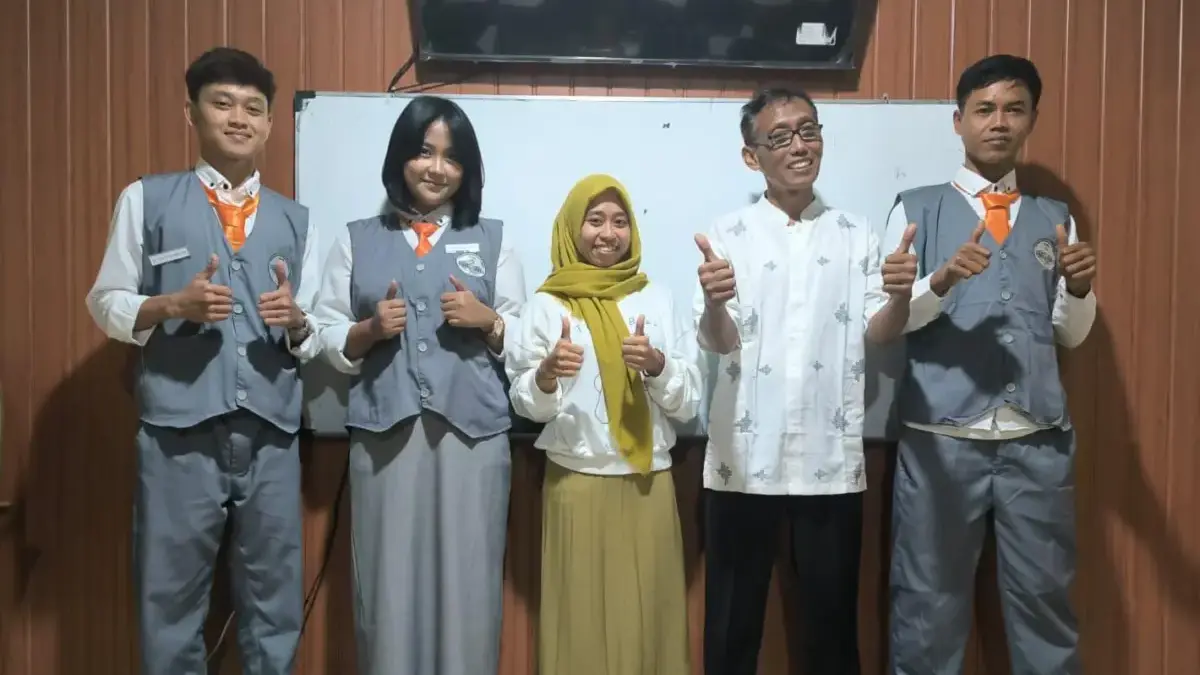 LKP KIHS Bisa Keliling Dunia dengan Bekerja di Hotel dan Kapal Pesiar.