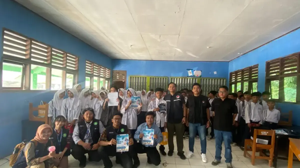 Mahasiswa KKN UBP Karawang.