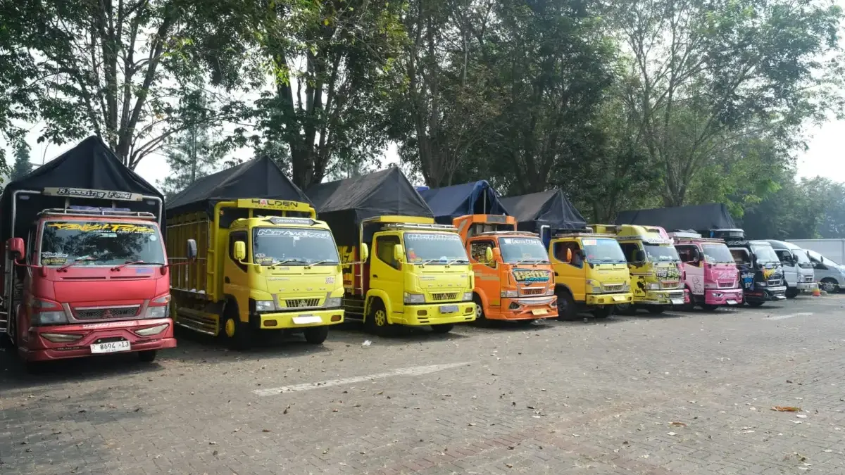 Mitsubishi Fuso Rayakan 55 Tahun Anniversary.