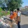 Tumpukan Sampah di Jalan RE Martadinata