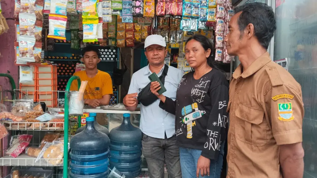 Wanita yang Ambil Hp Pemilik Warung di Bekasi Ditangkap Petugas.