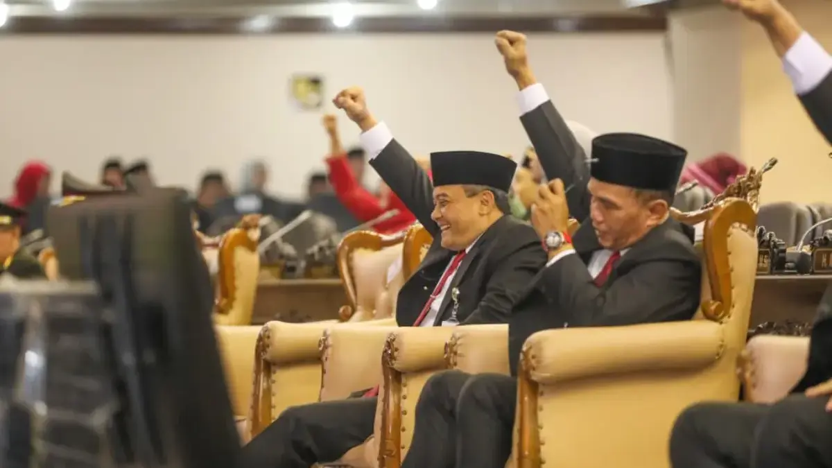 Gubernur Lutfhi