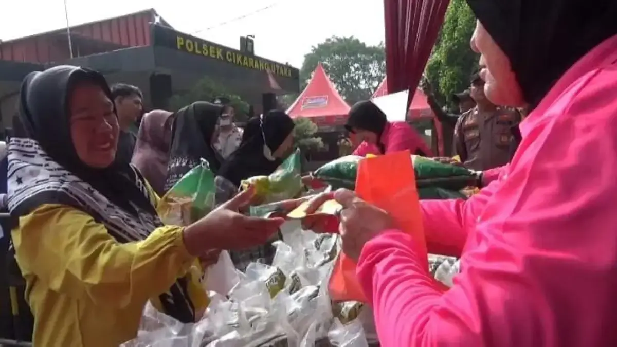 Pasar murah.