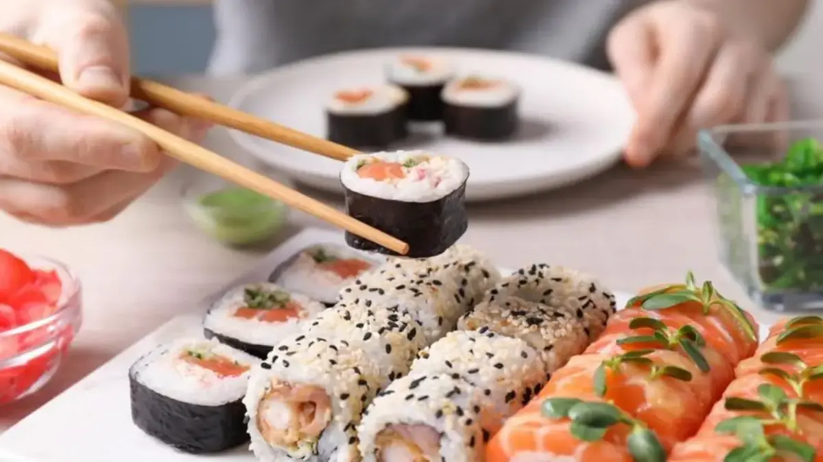 Tempat makan khas Jepang yang enak di Karawang.