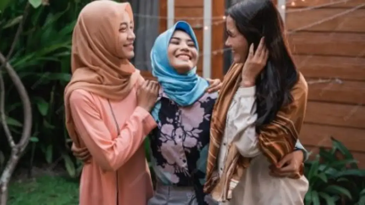 Istilah pertemanan dalam Islam.